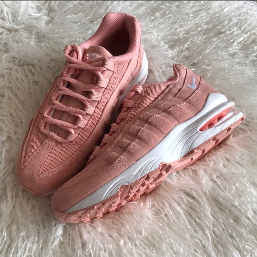 NWT Nike Air Max 95 Suede Pink - Picture 5 of 8